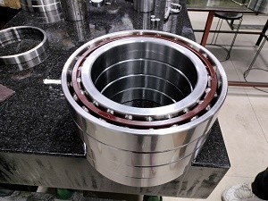 7064c/AC/B высокоскоростные угловые контактные шариковые подшипники 320*480*74 мм поставщик